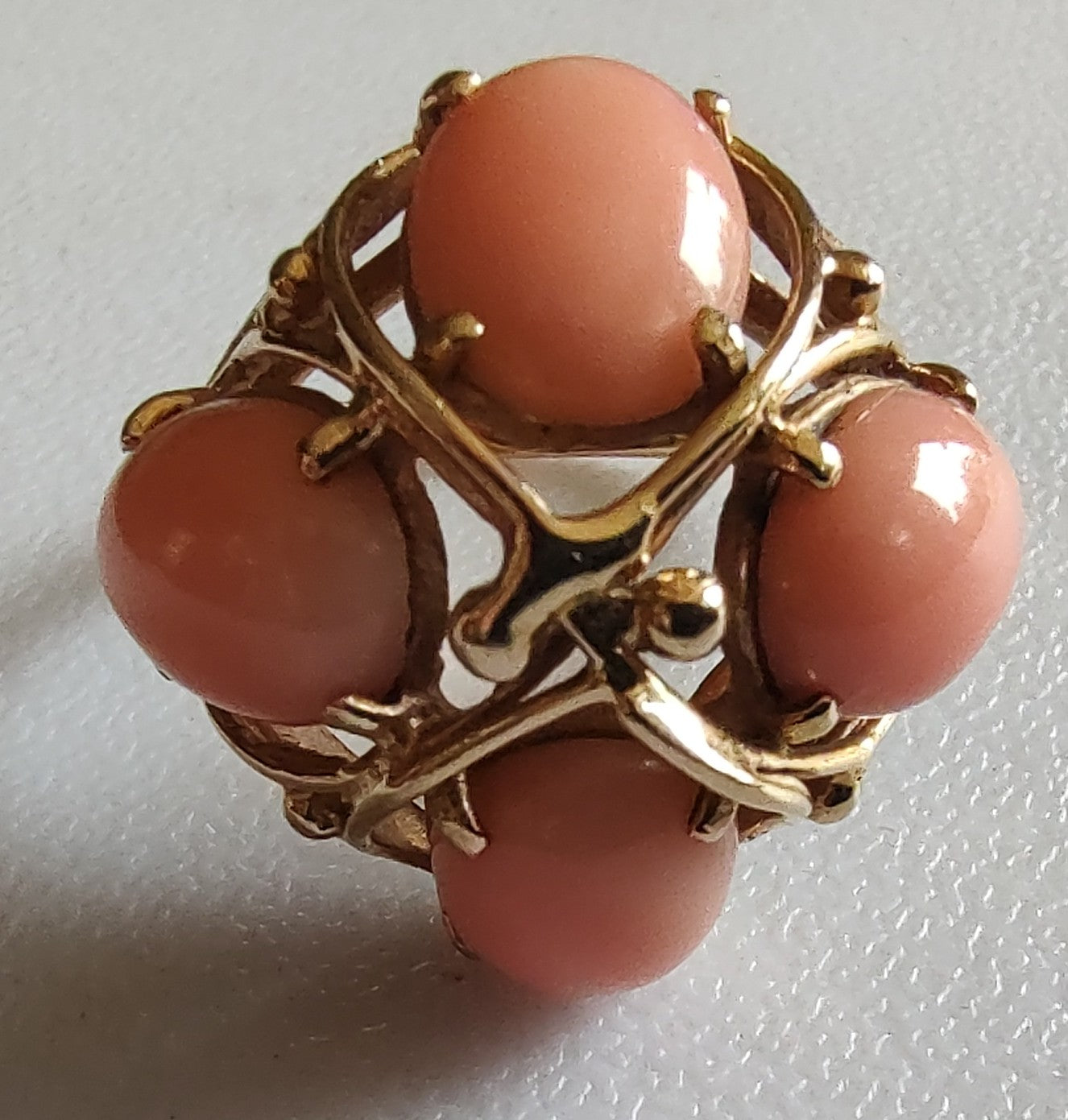 Vintage 14K Gold Angel Skin Coral Statement Ring Sculptural Mid Century Size 7.5