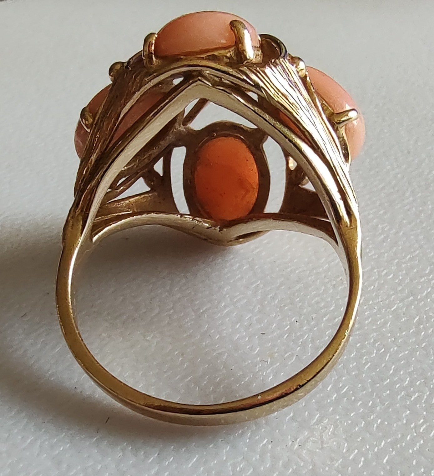 Vintage 14K Gold Angel Skin Coral Statement Ring Sculptural Mid Century Size 7.5