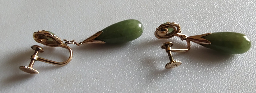 Vintage 14K Gold Natural Jade Drop Earrings 1.5” 6g Articulated Screw Back High Gold Value
